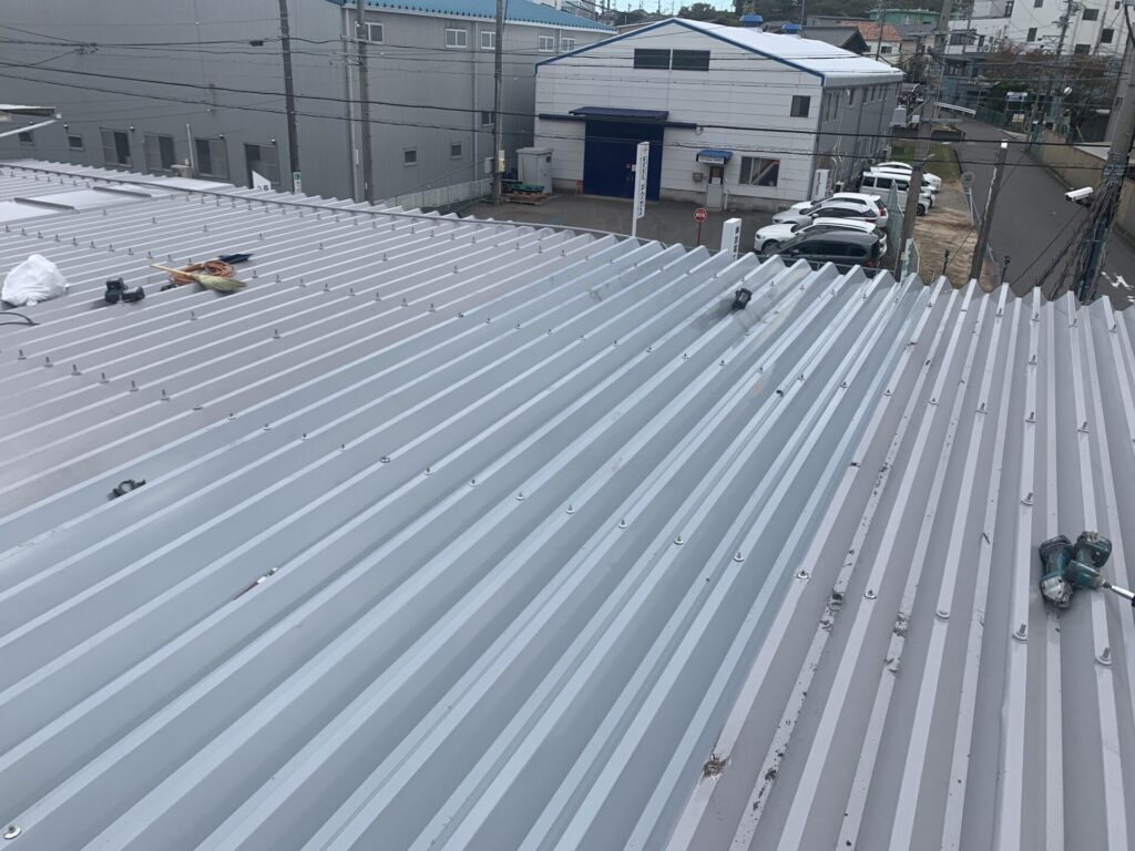 愛知県知多市　鉄工所の屋根修理工事